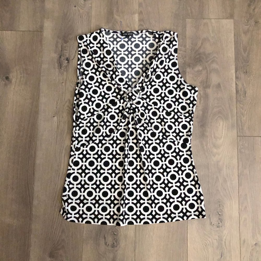 Nine West Black & White Blouse Size : M